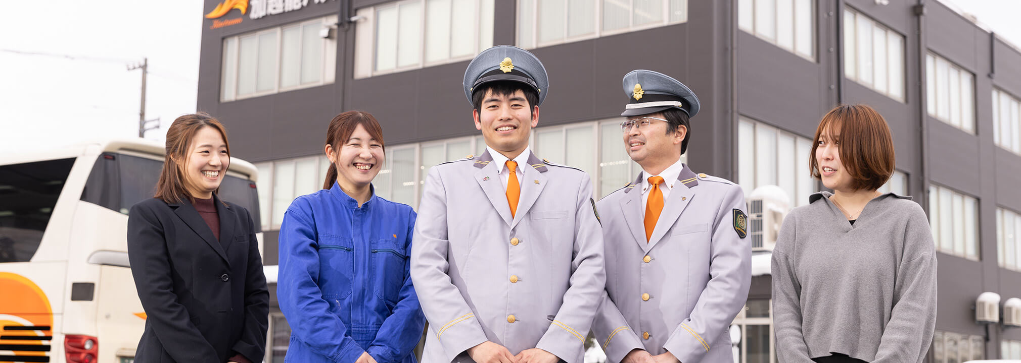 教えて先輩！それぞれのお仕事のリアルに迫るインタビュー